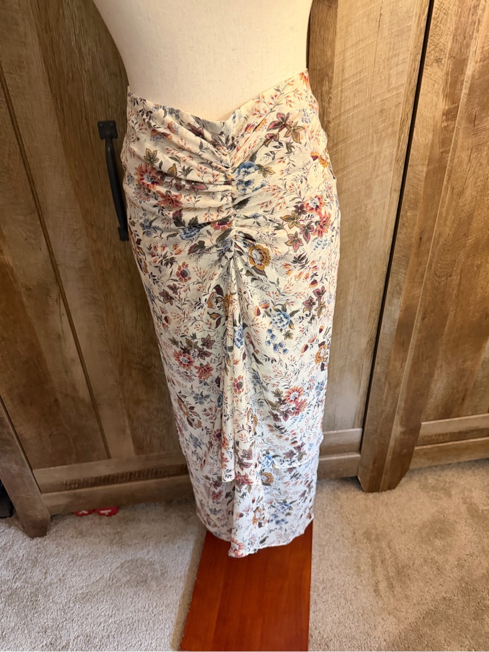 Veronica Beard Cream Floral Ruched Midi Skirt